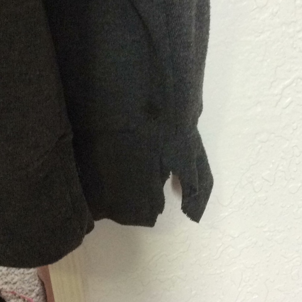 Sweatshirt - Picture 3 of 4